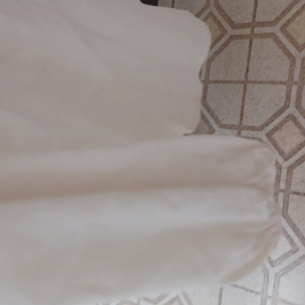 SIZE 10 ANN TAYLOR LOFT CREAM BLOUSE - Picture 4 of 5